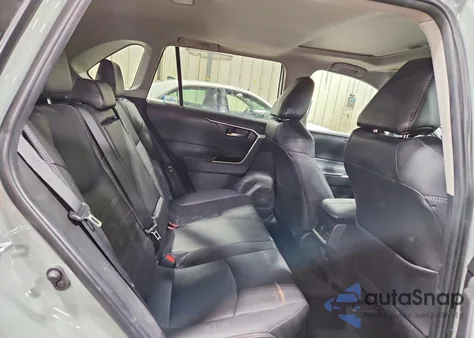 2022 Toyota Rav4 Xle Premium z USA, uszkodzony, nr VIN 4T3B6RFV3NU104807